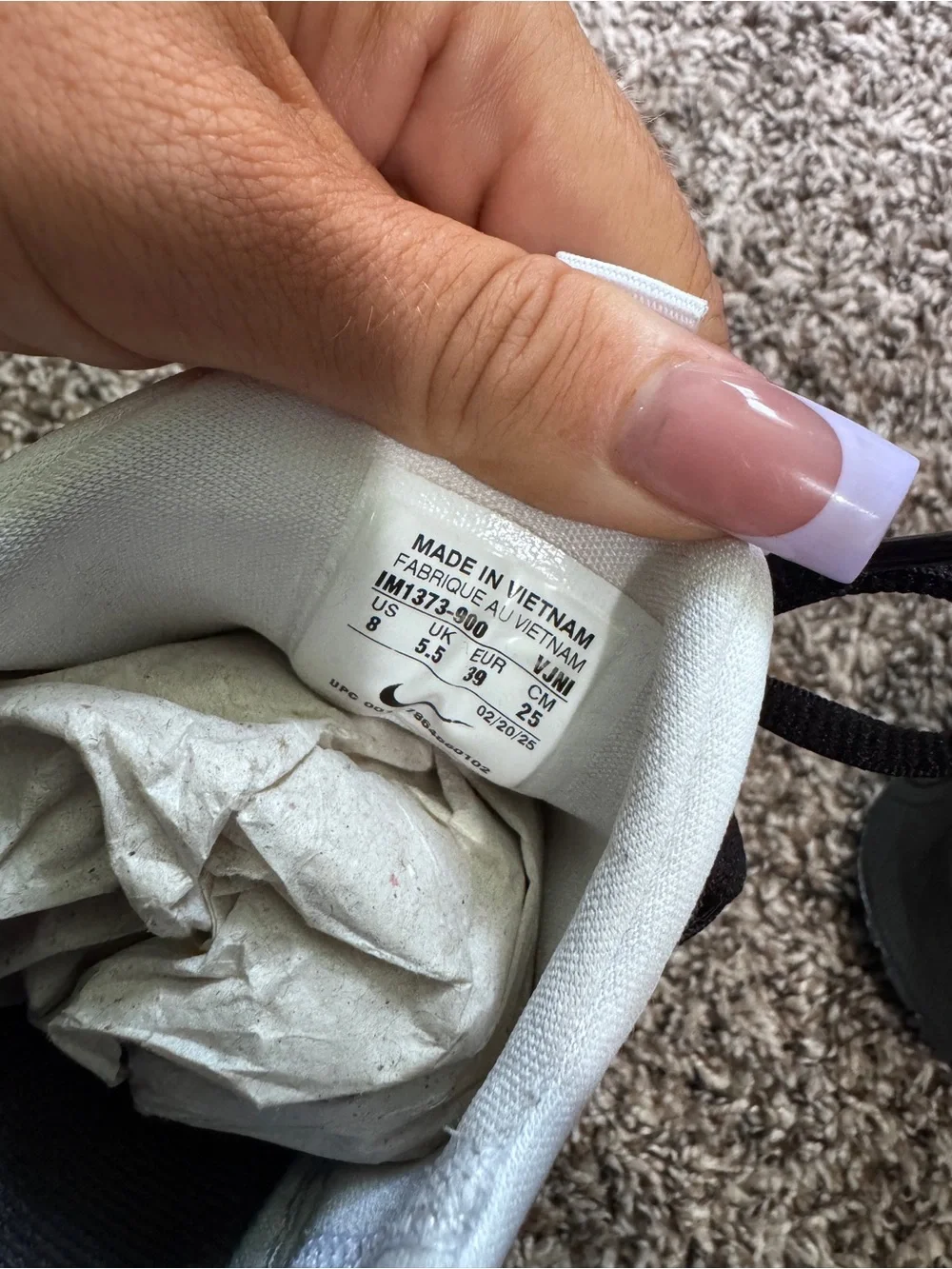 Nike lightweight sneakers